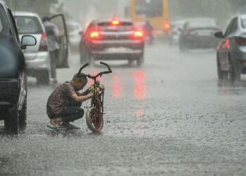 अगले 5 दिनों तक इन राज्यों में आंधी-भारी बारिश की चेतावनी, जानें आपके राज्य के मौसम का हाल