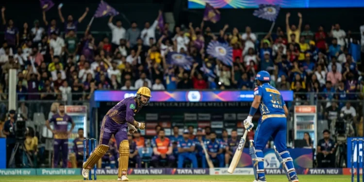 KKR vs MI: कप्तान Ajinkya Rahane का दमदार अर्धशतक, मुंबई के गेंदबाजों की धुनाई कर बनाए 220 रन