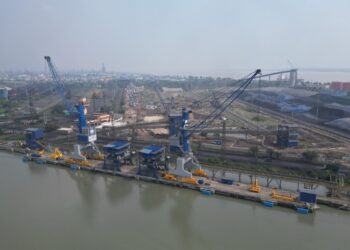 पीएम मोदी ने APSEZ के हल्दिया टर्मिनल का किया उद्घाटन, ऑटोमेटेड ड्राई बल्क सुविधा से बदलेगी उद्योगों की दिशा