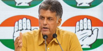 ‘मध्य पूर्व में चल रही लड़ाई हमारी जंग नहीं है’, सरकार के समर्थन में बोले कांग्रेस नेता मनीष तिवारी