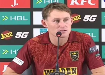 PSL 2026 के पहले ही मैच में पाकिस्तानी की फजीहत, सफेद गेंद पर अचानक हो गई पिंक, जानें मार्नस लाबुशेन ने क्या कहा?