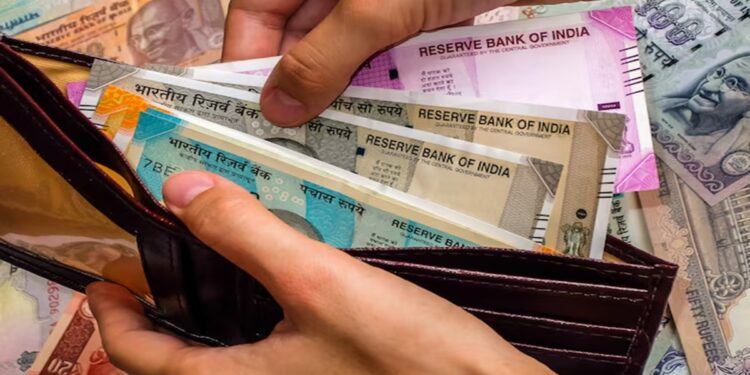 Canara Bank की 555 दिनों की स्पेशल FD में ₹5 लाख जमा करेंगे तो मेच्योरिटी पर कितना मिलेगा फिक्स रिटर्न, समझें गुना-भाग