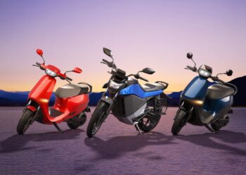 Ola Electric का मास्टरस्ट्रोक: 50 हजार से कम में खरीदें स्कूटर और बाइक, जानें ऑफर की सारी डिटेल्स