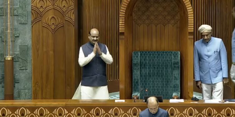 Parliament Budget Session Live Updates: लोकसभा की कार्यवाही 12 बजे तक स्थगित, संसद में आज भी भारी हंगामा