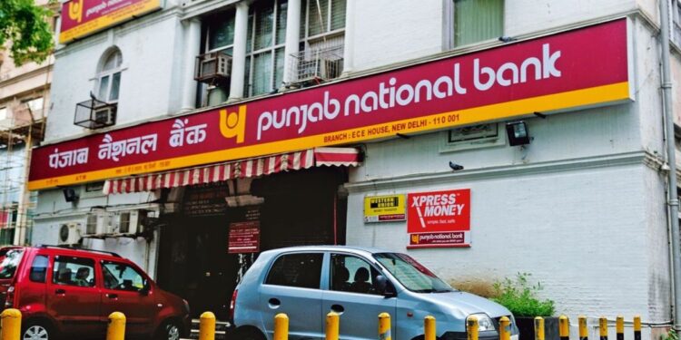 PNB में 304 दिनों की FD में ₹3,00,000 जमा करें तो कितना मिलेगा ब्याज, चेक करें कैलकुलेशन