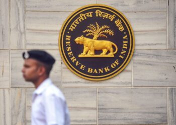 RBI ने बैंकिंग सिस्टम में डाले ₹50,000 करोड़, बैंकों से बड़ी मात्रा में कैश निकलने की आशंका की वजह से लिया गया फैसला