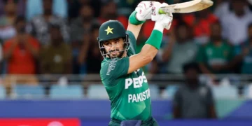 Sahibzada Farhan का तूफानी शतक भी गया बेकार, जीत के बाद भी T20 World Cup से बाहर हुआ Pakistan