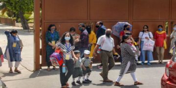 लंबे बाल रखने पर टीचर ने स्टूडेंट का मुंडवाया सिर, गार्जियन का हंगामा, कहा- मानी थी मन्नत, लौटाए जाएं कटे हुए बाल