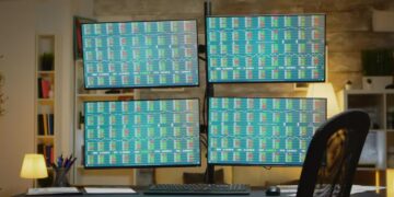 Share Market Outlook: मिडल-ईस्ट में तेजी से बिगड़ रहा माहौल, एक्सपर्ट से जानें कैसी रहेगी बाजार की चाल