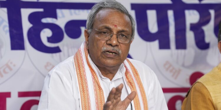 ‘हिंदू अब पुलिस का इंतजार नहीं करेगा, अपने हिसाब से कार्रवाई करेगा’, VHP के जॉइंट जनरल सेकेट्री का विवादित बयान