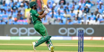 Tanzid के शतक के बाद गेंदबाजों का कहर, 291 के जवाब में Pakistan की Top Order ढेर।