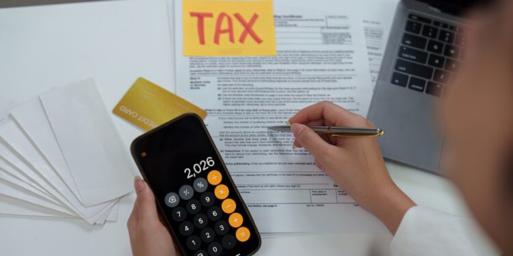 इनकम टैक्स बचाने का आखिरी मौका! 31 मार्च से पहले कर लें ये काम, वरना पड़ सकता है पछताना