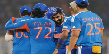 T20 World Cup 2026 के सेमीफाइनल में इंग्लैंड से भिड़ेगी टीम  इंडिया, जानें पिछले 5 बार के रिकॉर्ड