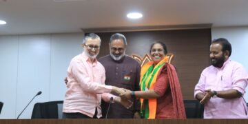 वर्कला से CPIM उम्मीदवार स्मिता सुंदरेशन बीजेपी में शामिल, राजीव चंद्रशेखर ने दिलाई सदस्यता