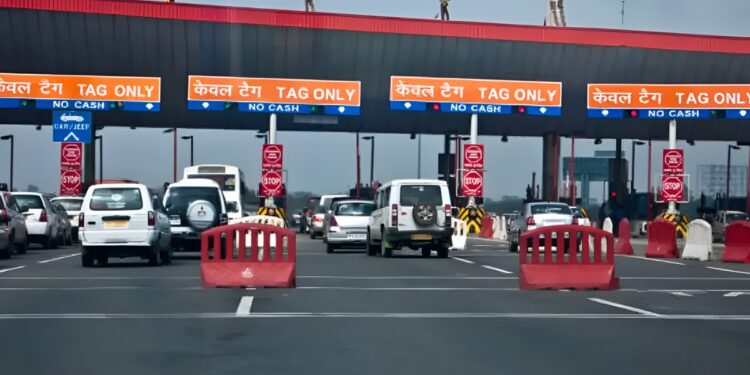 हाईवे पर टोल नहीं दिया तो खैर नहीं! सरकार ने लागू किया नया नियम, भरना होगा दोगुना जुर्माना
