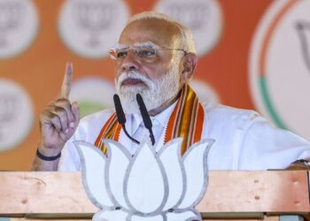 ‘कांग्रेस और लेफ्ट जहां भी सत्ता में आते हैं, सब कुछ बर्बाद कर देते हैं’, केरल के पलक्कड में बोले पीएम मोदी