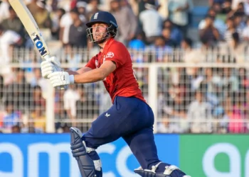 sunil gavaskar warns team india englands x factor could become a threat at wankhede