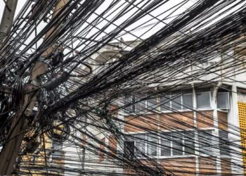 दिल्ली में अंडरग्राउंड होंगे झूलते हुए बिजली के तार, सरकार खर्च करेगी 200 करोड़ रुपये