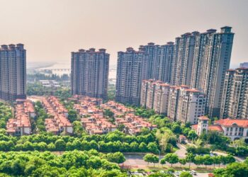 अब घर खरीदना होगा महंगा! YEIDA ने बढ़ाईं प्रॉपर्टी की दरें, 1 अप्रैल से लगेगा नया झटका