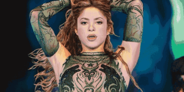 शकीरा के शो से पहले क्रू मेंबर की मौत:ब्राजील में स्टेज तैयार करते समय हुआ हादसा, सिंगर ने दुख जताया