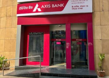 Axis Bank Q4 Results: बैंक ने जारी किए वित्तीय नतीजे, शेयरहोल्डरों के लिए डिविडेंड की घोषणा