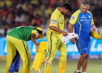 IPL 2026: CSK को लगा तगड़ा झटका, गंभीर Injury के बाद Ayush Mhatre का खेलना हुआ संदिग्ध