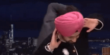 Diljit Dosanjh Teaches Jimmy Fallon Bhangra