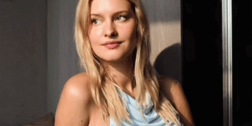 दावा- विराट ने जर्मन मॉडल की फोटो लाइक की:फोटोग्राफर ने स्क्रीनशॉट शेयर किए; क्रिकेटर ने एक्ट्रेस अवनीत कौर की फोटो भी लाइक की थी