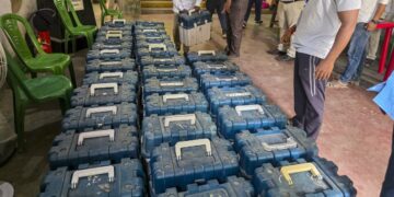 पश्चिम बंगाल और तमिलनाडु में 1,19,440 बूथ पर सफल मतदान, चुनाव आयोग बोला- कहीं भी दोबारा वोटिंग की सिफारिश नहीं