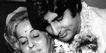 मां को याद कर भावुक हुए अमिताभ बच्चन:कहा- मां दुपट्टा गोल कर, सांसों से गर्म कर आंखों पर लगाती थी, तो तुरंत सुकून मिल जाता था