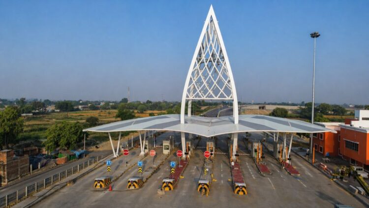 गंगा एक्सप्रेसवे पर FASTag Annual Pass चलेगा या नहीं, जानें किन गाड़ियों को कितना देना होगा टोल टैक्स