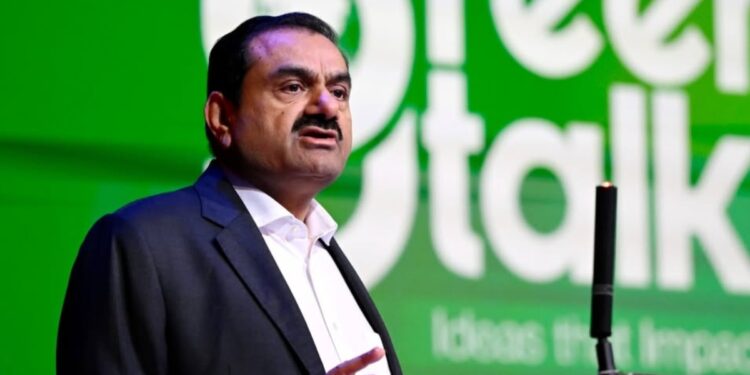 Gautam Adani Net Worth: भारत ही नहीं, एशिया के सबसे रईस बने गौतम अडानी; मुकेश अंबानी को छोड़ा पीछे, अब इनती हो गई नेटवर्थ