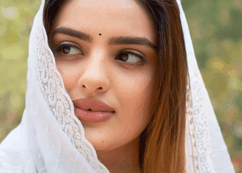 मिस्ट्री बनी हरियाणवी एक्ट्रेस दिव्यांका सिरोही की मौत:परिवार बोला-हार्ट अटैक के बाद सिर में चोट लगी, बिना पोस्टमॉर्टम संस्कार; को-एक्टर बोले-स्ट्रेस में थीं