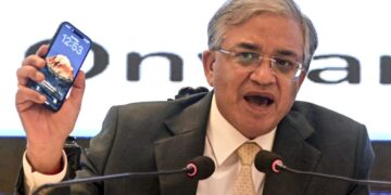 CEC ज्ञानेश कुमार को हटाने की मांग फिर हुई तेज, राज्यसभा में विपक्ष के 73 सांसदों ने दिया नया नोटिस