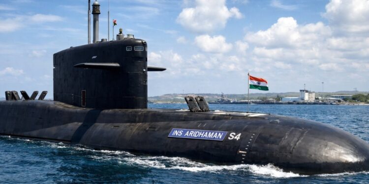 ‘शब्द नहीं शक्ति है- अरिदमन…’, भारतीय नौसेना को मिली तीसरी परमाणु पनडुब्बी, INS तारागिरी वॉरशिप भी हुई कमीशन