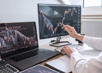 ग्लोबल तनाव का असर! अप्रैल के 10 दिनों में FIIs ने भारतीय शेयर बाजार से ₹48,213 करोड़ निकाले; घरेलू निवेशकों की बढ़ी टेंशन