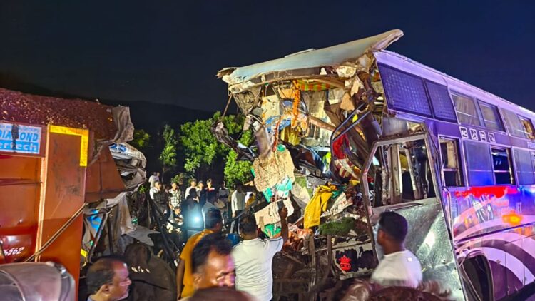 Odisha Accident: बस और ट्रक में आमने-सामने की जोरदार टक्कर, 4 लोगों की मौत; 12 से ज्यादा घायल