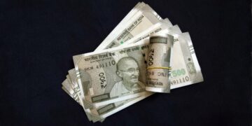 DA Hike: लेवल 1 से 18 तक कर्मचारियों की सैलरी में कितना होगा इजाफा? देखें पूरा कैलकुलेशन