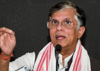 असम पुलिस की रेड के बाद सामने आया पवन खेड़ा का पहला बयान, जानें CM हिमंता को लेकर क्या कहा