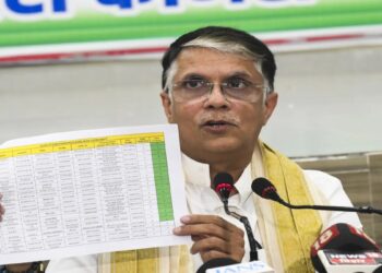 सुप्रीम कोर्ट ने पवन खेड़ा को लगाई फटकार, अग्रिम जमानत देने से किया इनकार, जानें कोर्ट ने क्या कहा Supreme Court angry to Pawan Khera denies anticipatory bail what court said