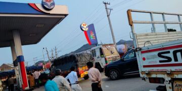 400 से ज्यादा पेट्रोल पंपों पर खत्म हुआ तेल, अफवाहों की वजह से बिगड़े थे हालात- सरकार ने जारी किया बयान