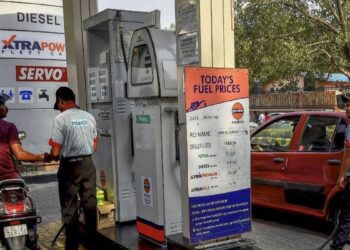 ‘चुनावों के बाद पेट्रोल-डीजल की कीमतें बढ़ाने की कोई योजना नहीं’, सरकार ने अफवाहों को किया खारिज