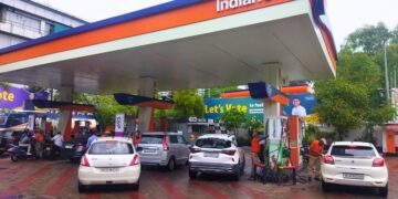 दिल्ली: पेट्रोल पंप पर बदले नियम! PUC के बिना गाड़ी में नहीं डलेगा पेट्रोल-डीजल, सरकार का सख्त फैसला