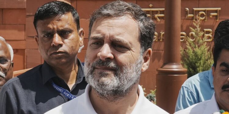 Rahul Gandhi FIR case, Allahabad High Court order, Lucknow bench ruling राहुल गांधी के खिलाफ FIR के फैसले पर लगी रोक, इलाहाबाद हाईकोर्ट ने पलटा अपना ही आदेश