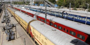 गर्मियों की छुट्टियों में मिलेगा कंफर्म टिकट! रेलवे ने भारी संख्या में चलाई समर स्पेशल ट्रेनें