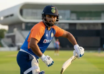 'खुद पर दबाव डाल रहे हैं Pant', Kevin Pietersen ने Rishabh को दी ओपनिंग छोड़ने की सलाह