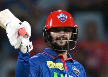 CSK ने जिसे छोड़ा, वो Sameer Rizvi बना Delhi Capitals का हीरो, बल्ले से दिया करारा जवाब