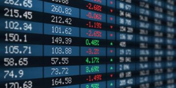 Stock Market Highlights: सेंसेक्स 417 और निफ्टी 97 अंकों की गिरावट के साथ बंद, इन शेयरों ने कराया बड़ा नुकसान