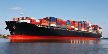 समुद्री लुटेरों और युद्ध का डर होगा खत्म! केंद्र सरकार देगी जहाजों को ₹12,980 करोड़ का बीमा कवर, जानिए क्या है भारत मैरीटाइम इंश्योरेंस पूल?