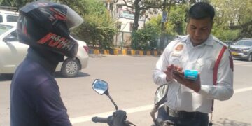 दिल्ली में सिर्फ 3 घंटे में 12,000 से ज्यादा चालान, रॉन्ग-साइड ड्राइविंग के आंकड़ों ने किया परेशान